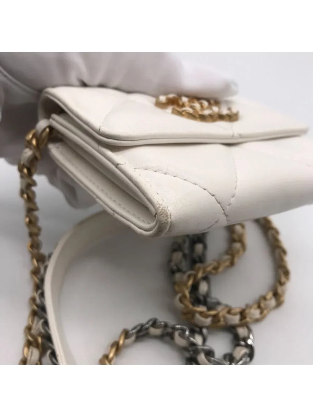 Chanel Lambskin 19 Flap Coin Purse Chain Mini Shoulder Bag Wallet Price